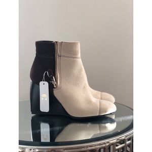 NWT Brown/Cream Booties (Size 7)